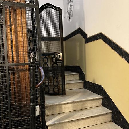 Casavignoni Luxury Apartment Near To Spanish Step Рим Экстерьер фото