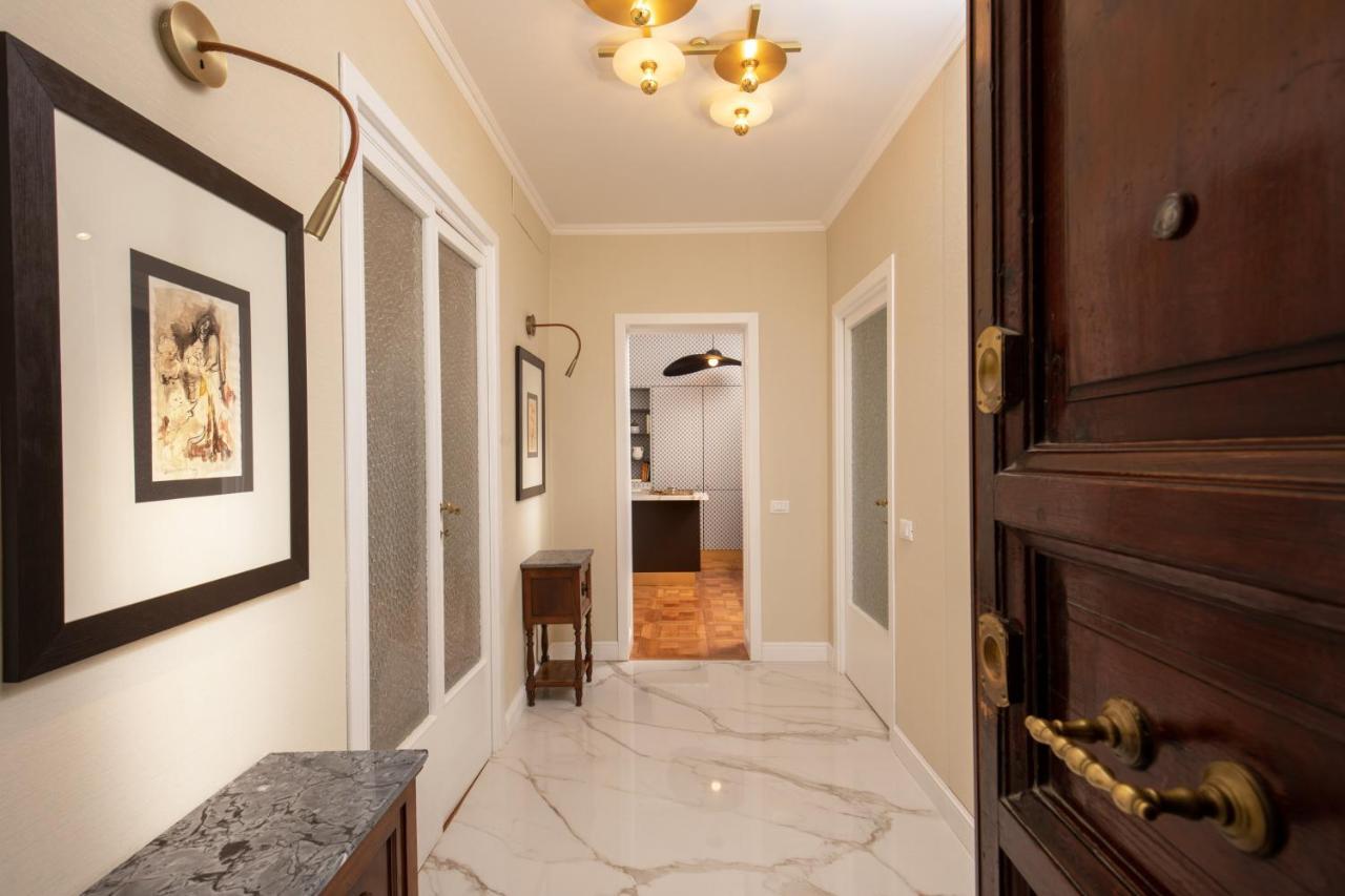 Casavignoni Luxury Apartment Near To Spanish Step Рим Экстерьер фото